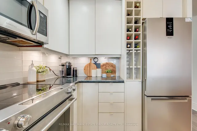 Additional image 11 of 5233 Dundas St Unit 2324