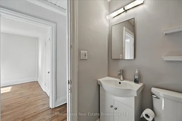 Additional image 33 of 4 Madison Ave