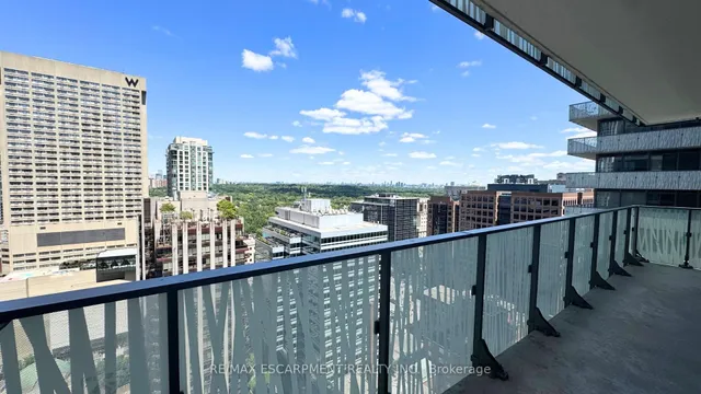 Additional image 24 of 42 Charles St Unit 2409