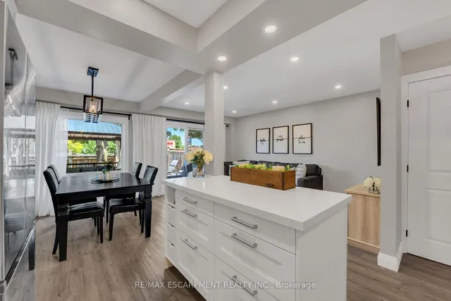 Additional image 10 of 15 Derby St Unit 4