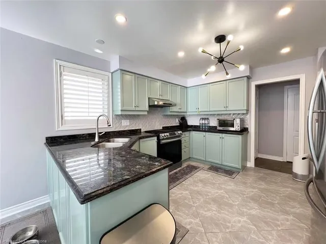 Additional image 7 of 7 Tandem Crt