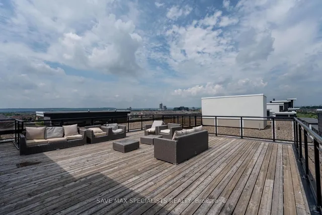 Additional image 37 of 640 Sauve St Unit 422