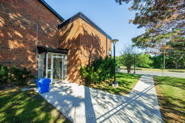 Additional image 2 of 4345 Bloor St Unit 60