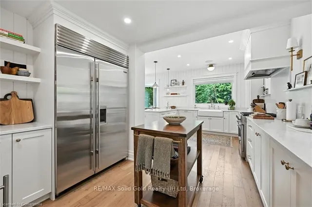 Additional image 16 of 112 Chedoke Ave