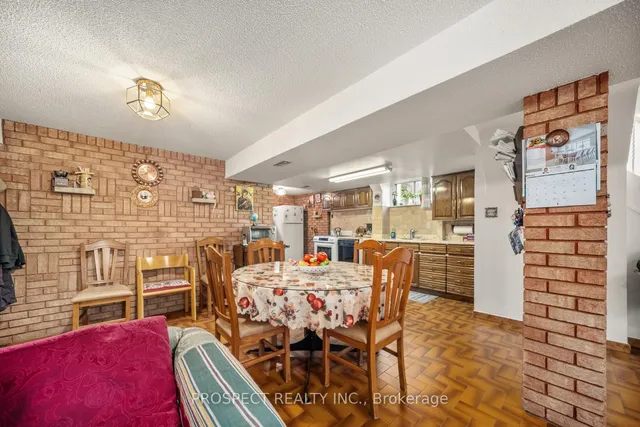 Additional image 25 of 8 Sonnet Crt