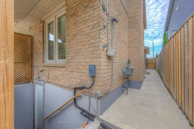 Additional image 44 of 157 Twin Cres