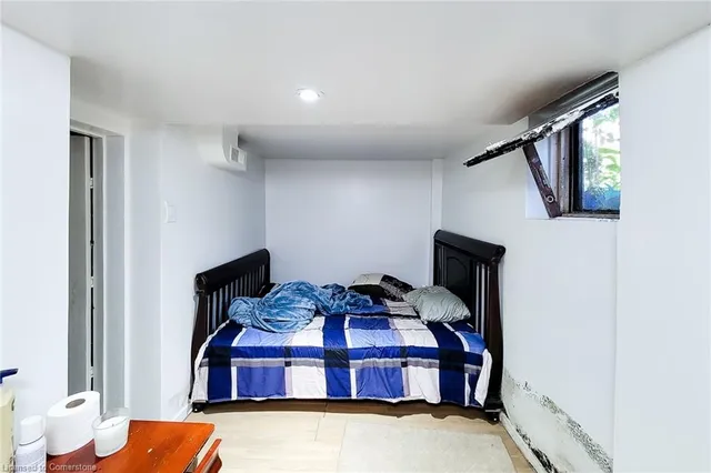 Additional image 37 of 29 Carrick Ave