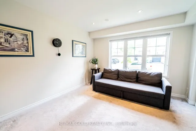 Additional image 4 of 8 Metro Cres