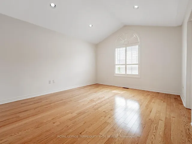 Additional image 17 of 4834 Yorkshire Ave