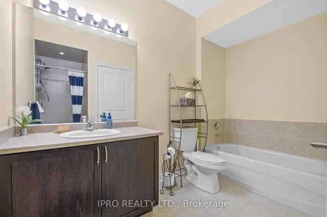 Additional image 16 of 33 Whitmer St Unit 112