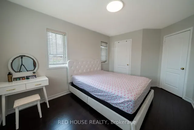 Additional image 37 of 78 Passfield Tr