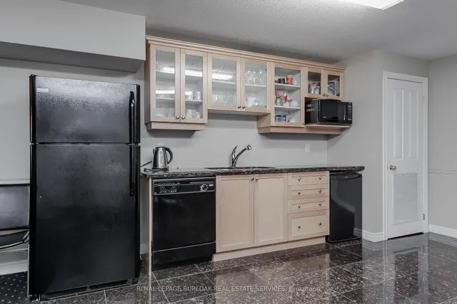 Additional image 23 of 1998 Ironstone Dr Unit 410