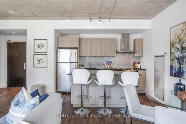 Additional image 9 of 650 King St Unit 706