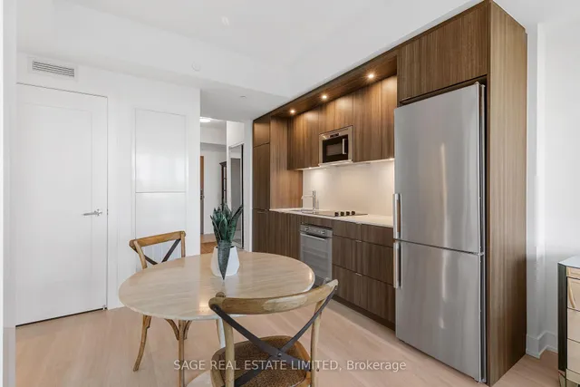 Additional image 8 of 30 Inn On The Park Unit 808