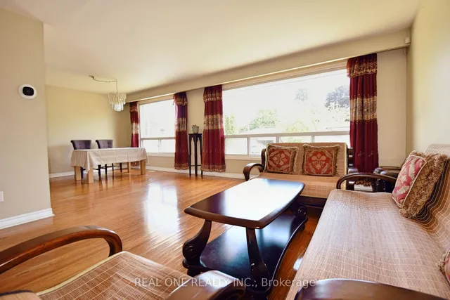 Additional image 3 of 52 Greendowns Dr