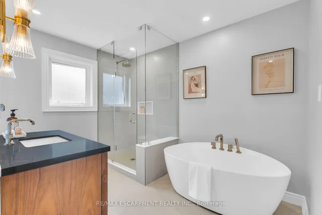 Additional image 30 of 484 Bush Dr