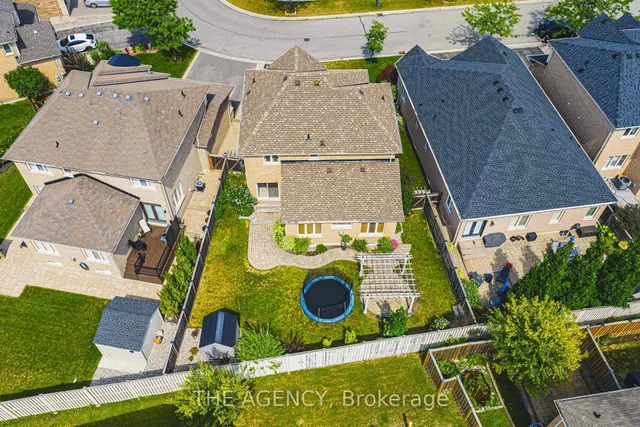 Additional image 44 of 636 Serafini Cres