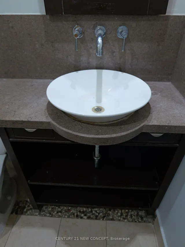 Additional image 31 of 18 Parkview Ave Unit 1006