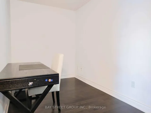 Additional image 3 of 388 Yonge St Unit 6704