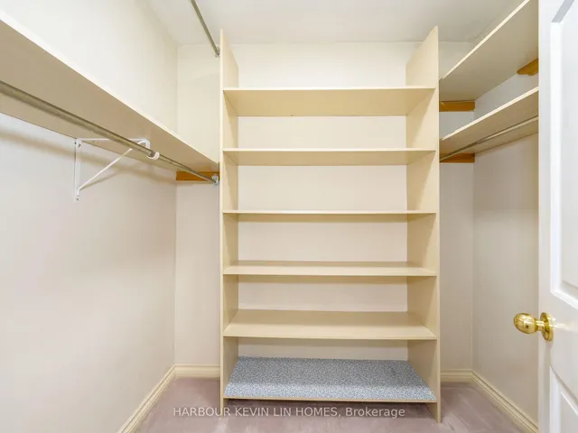 Additional image 28 of 18 Whitman St