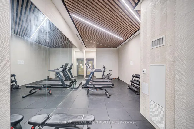 Additional image 29 of 1285 Queen St Unit 512