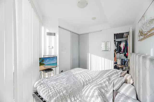 Additional image 18 of 80 Marine Parade Dr Unit 808