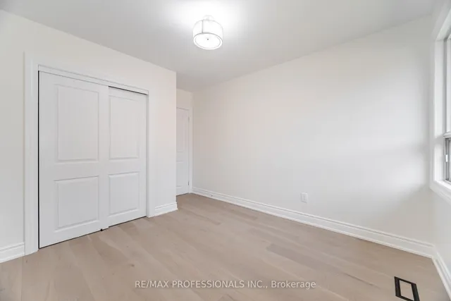 Additional image 28 of 718 Royal York Rd