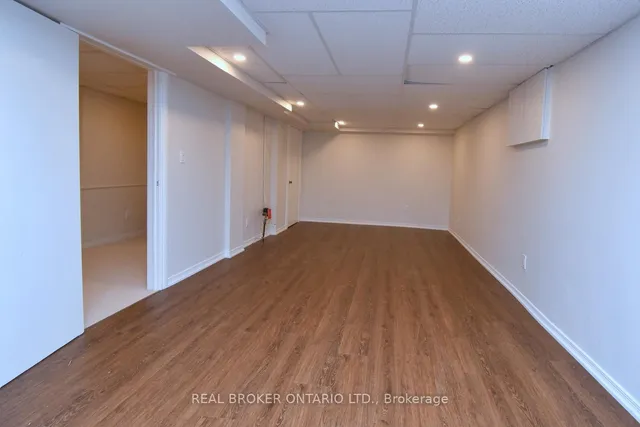 Additional image 30 of 64 Flamingo Dr