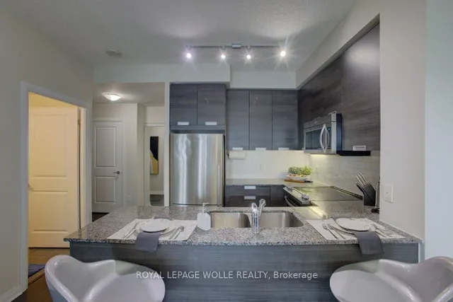 Additional image 10 of 75 Eglinton Ave Unit 1601