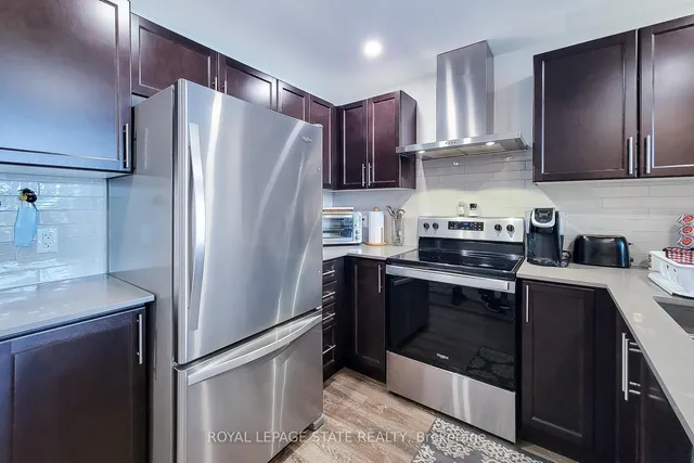 Additional image 26 of 1 Redfern Ave Unit 313