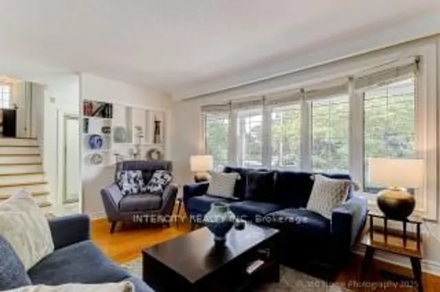 Additional image 10 of 44 Oxenden Cres