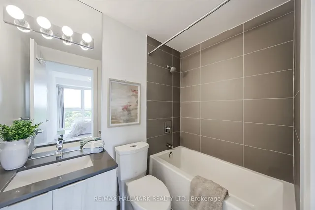 Additional image 29 of 609 Avenue Rd Unit 904