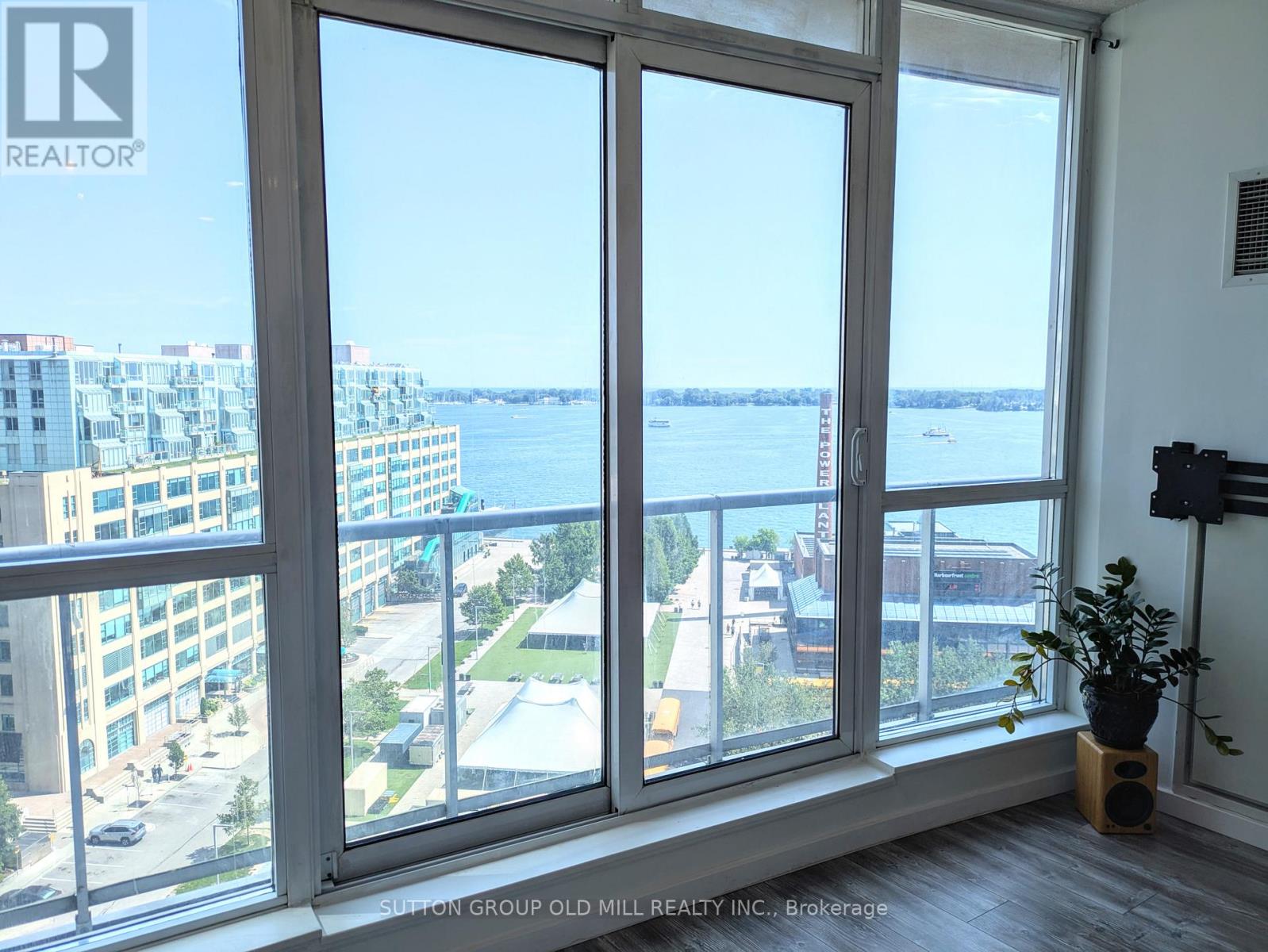 1405 - 218 QUEENS QUAY W|Toronto (Waterfront Communities), Ontario M5J2Y6