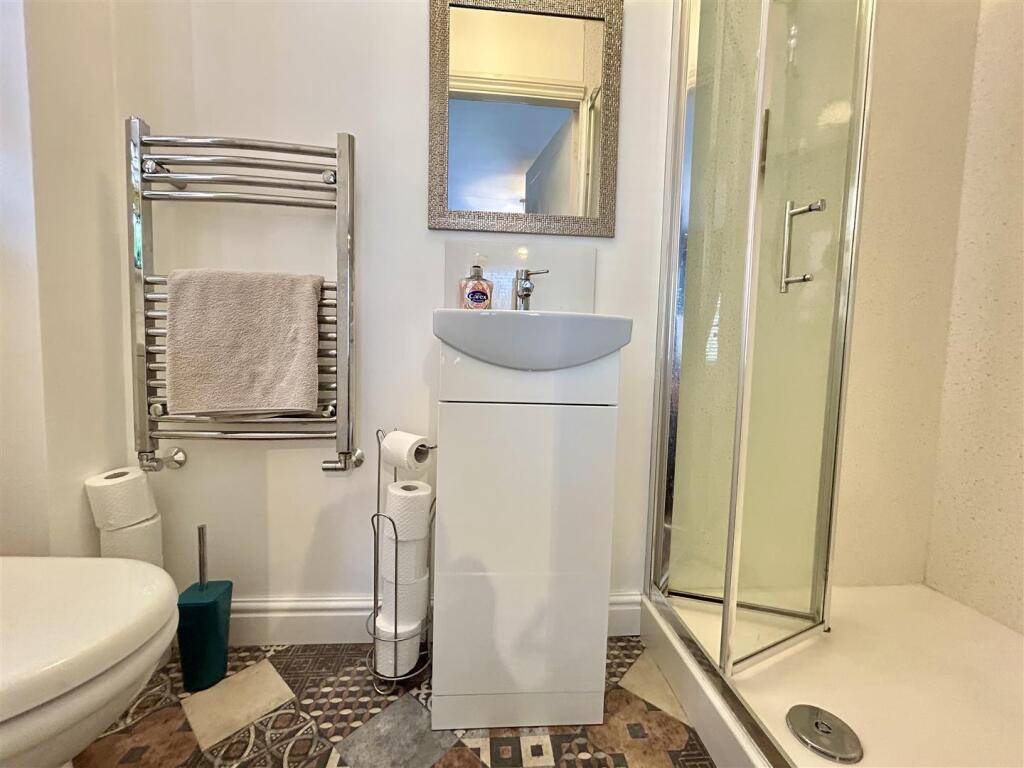 Additional image 18 of Admirals Way, Rowley Regis