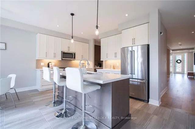 Additional image 14 of 19 SECINARO Ave