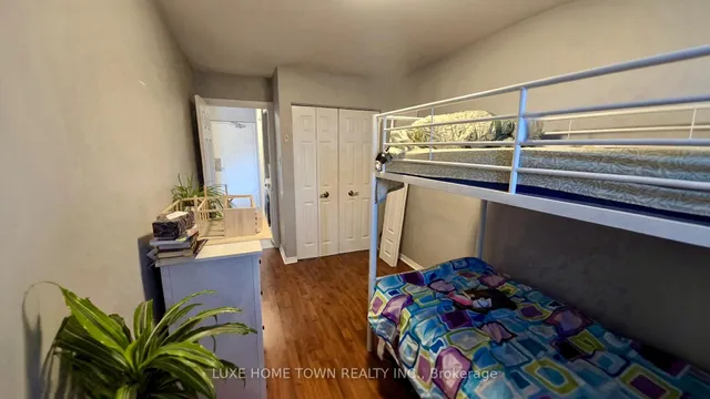 Additional image 13 of 30 Summit Ave Unit 503