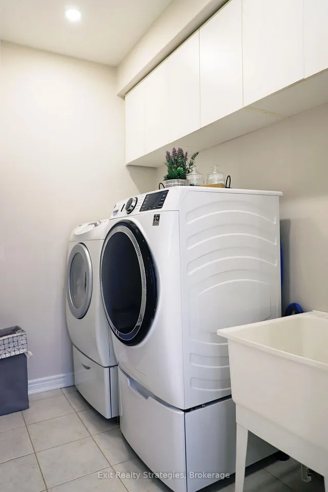 Additional image 14 of 100 Springstead Ave