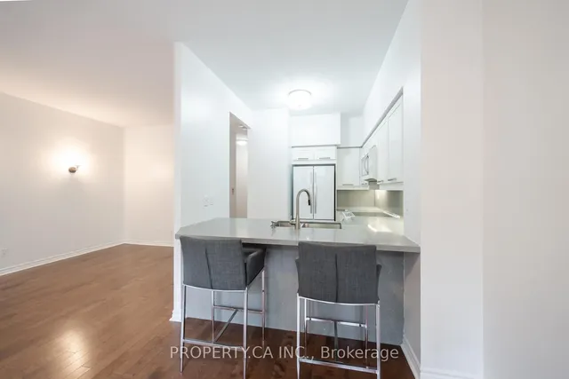 Additional image 9 of 2111 Lakeshore Blvd Unit 105