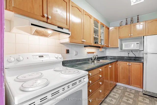 Additional image 10 of 1 Massey Sq Unit 308