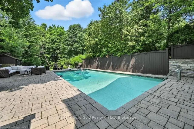 Additional image 39 of 112 Chedoke Ave