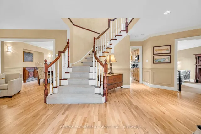 Additional image 4 of 484 Bush Dr