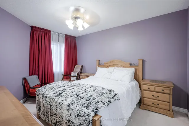 Additional image 37 of 31 Candlebrook Cres