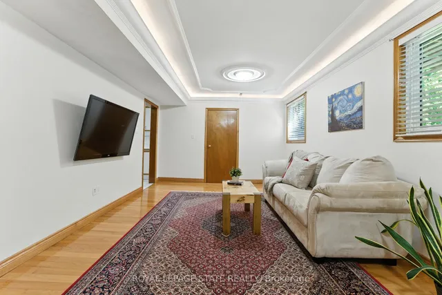 Additional image 37 of 286 LLOYMINN Ave