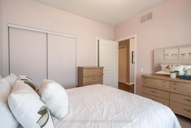 Additional image 11 of 281 Silverbirch Blvd