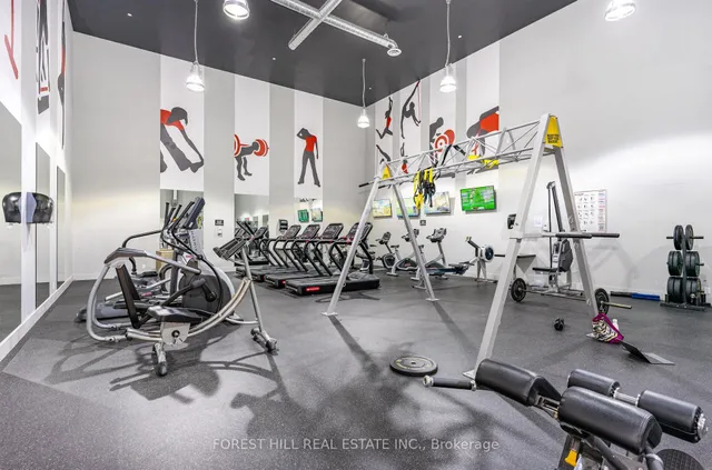 Additional image 9 of 1030 King St Unit 1039