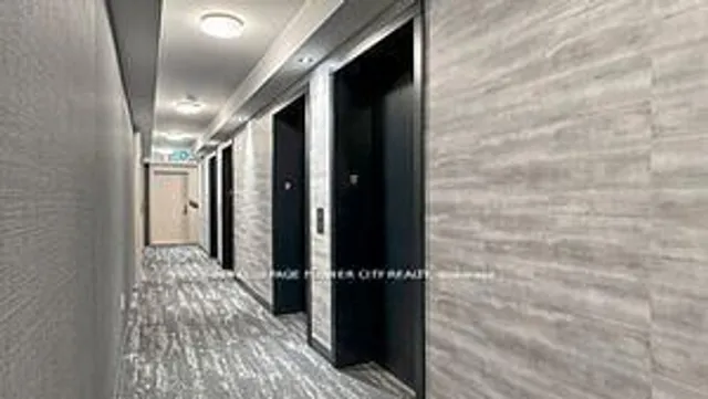 Additional image 6 of 77 Mutual St Unit 1702