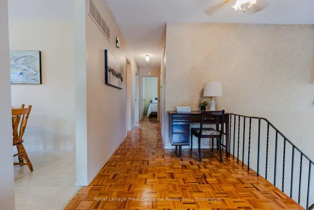 Additional image 19 of 840 Cedarbrae Ave