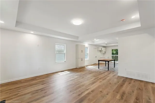 Additional image 10 of 387 Weir St