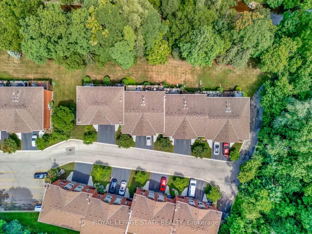 Additional image 40 of 30 Osler Dr Unit 12