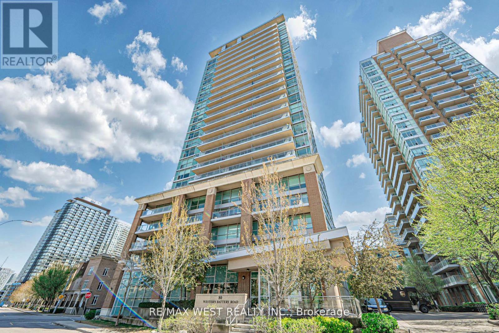 2311 - 80 WESTERN BATTERY ROAD|Toronto (Niagara), Ontario M6K3S1